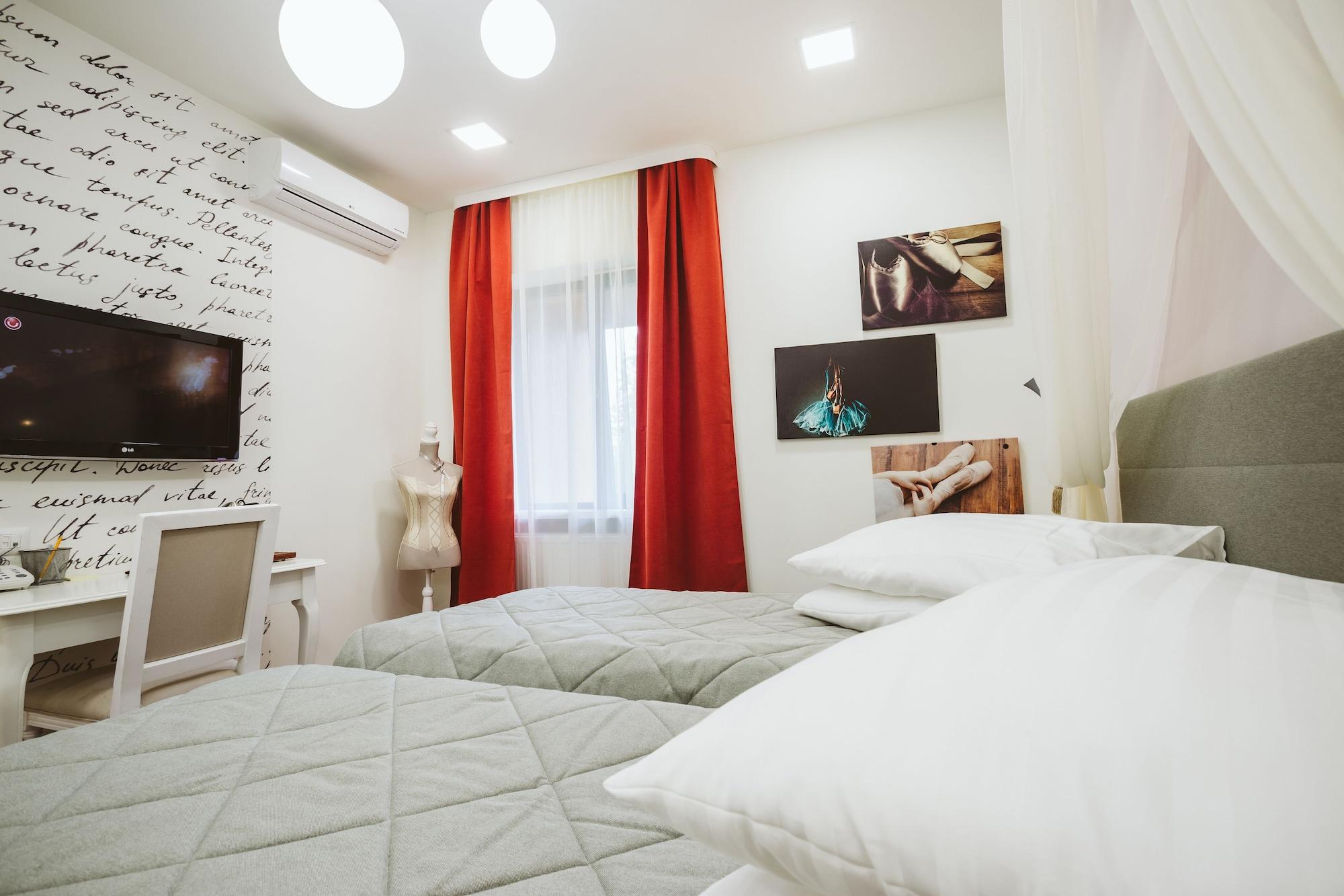 Lol Et Lola Hotel Kolozsvár Kültér fotó