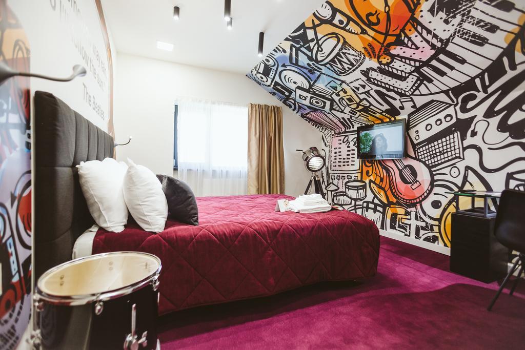Lol Et Lola Hotel Kolozsvár Kültér fotó