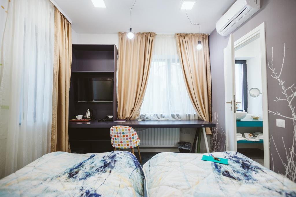 Lol Et Lola Hotel Kolozsvár Kültér fotó