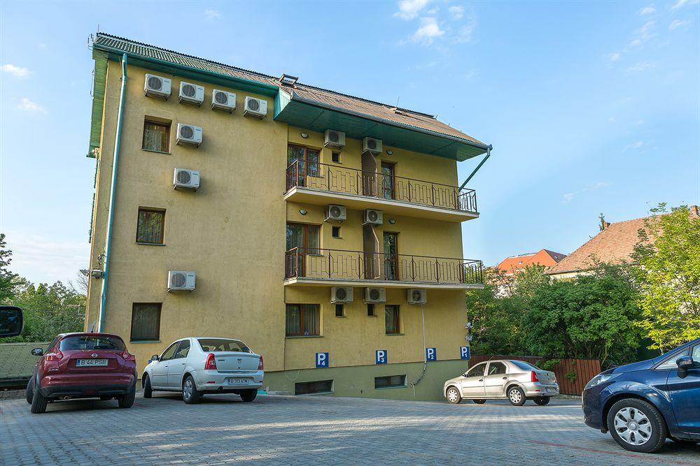 Lol Et Lola Hotel Kolozsvár Kültér fotó