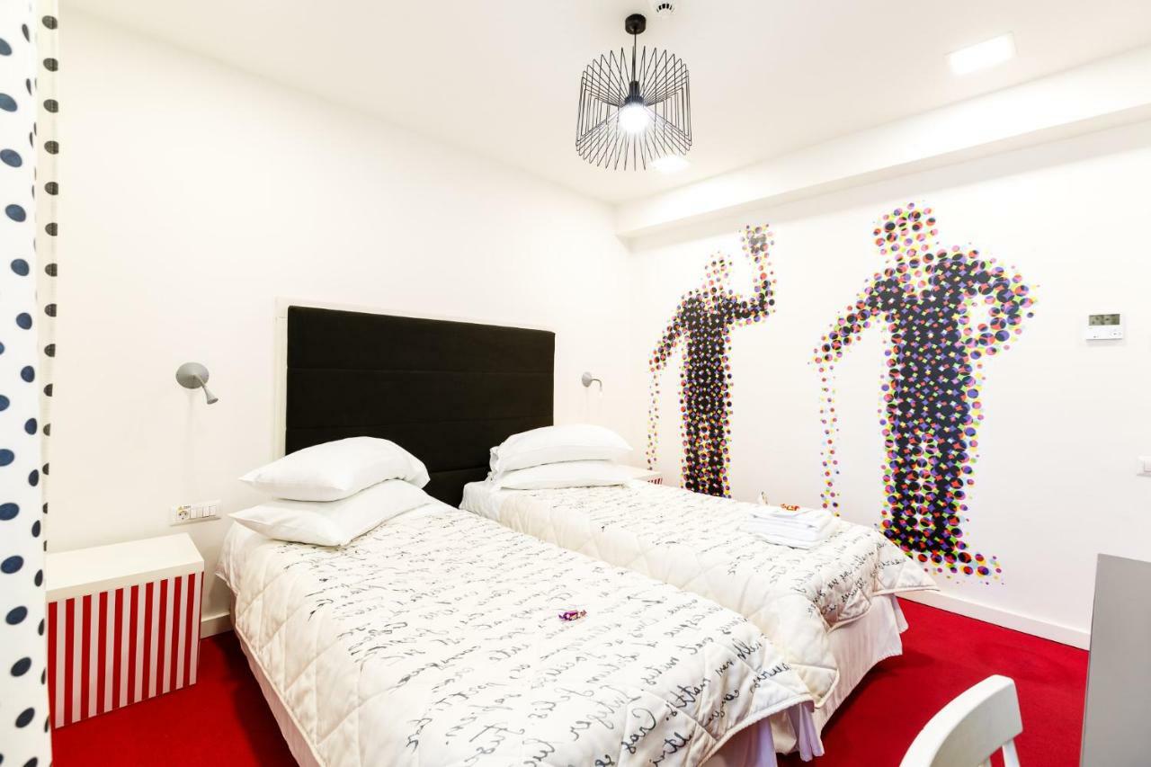 Lol Et Lola Hotel Kolozsvár Kültér fotó